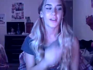 webcam girl blondebubble today image #938565
