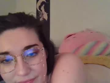 webcam girl irislilajean today image #1535473