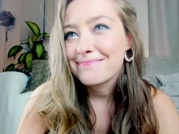 webcam girl x_lily_x today image #2640543
