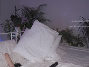 webcam girl _deepthroatgalactica today image #656151