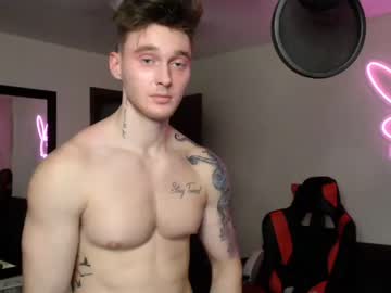 webcam couple thebrentsavage today image #3521583