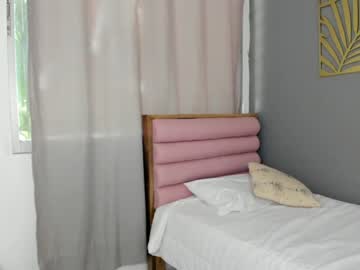 webcam girl roberta_lipa today image #2558335