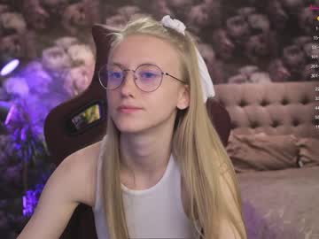 webcam girl angeellina today image #1849442