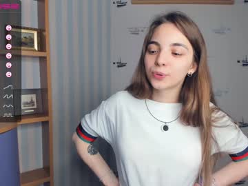 webcam girl shy_media today image #3939281