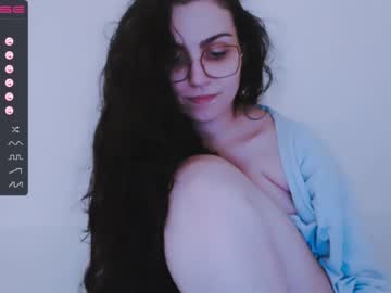 webcam girl lady_yas today image #2503765