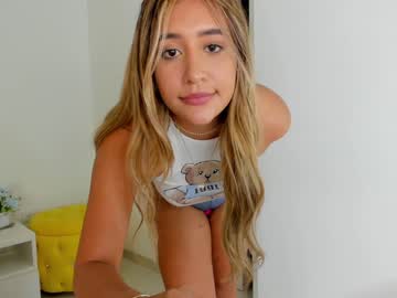 webcam girl amelie_bunny_real today image #1943727