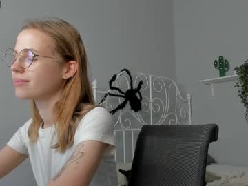 webcam girl asemiluna today image #439422