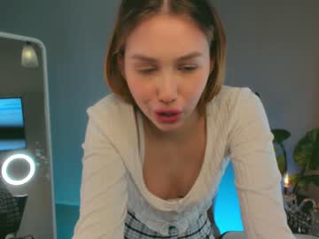 webcam girl yohji_yamamotoo today image #3303970