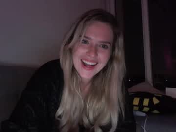 webcam girl bekbabyg today image #1321176