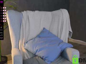 webcam girl boooooom_ today image #1993559
