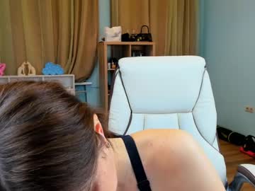 webcam girl mia_ree today image #3477186