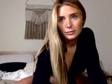 webcam girl theselina_kyle today image #2009426