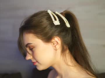 webcam girl hoolybunny today image #1238315