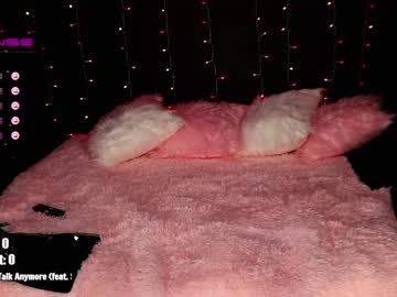 webcam girl milavalentinax today image #1139978