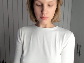 webcam girl noreenelletson today image #3990712