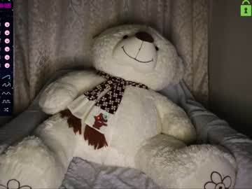 webcam girl fallen_angel_18 today image #2646471