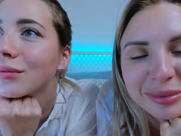 webcam girl emmi_rosee today image #2924761