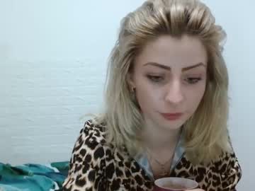 webcam couple beny_and_ariana today image #1496395