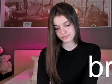 webcam girl sof1a_shy today image #3544343