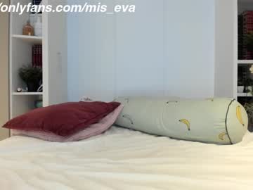 webcam girl mis_eva today image #2345016
