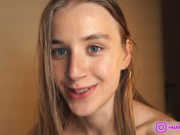 webcam girl alexispeach today image #592854