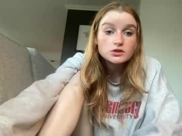 webcam girl frecklytaylor today image #2523145