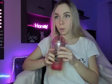 webcam girl xxxhoneyxx today image #3778940