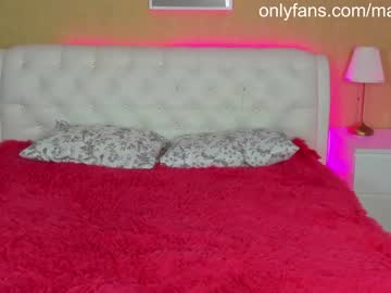 webcam girl maaarynip today image #6018