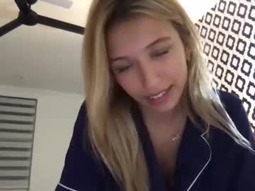webcam girl paigesylviaa today image #4066342