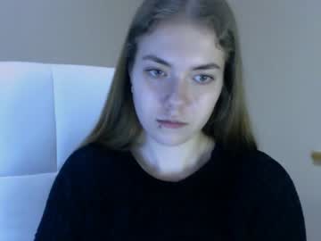 webcam girl zoey_deuttch today image #3682817