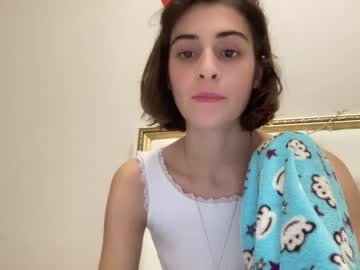 webcam girl crown_of_vice01 today image #2882472