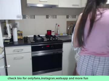 webcam couple maya_and_guests today image #1313304