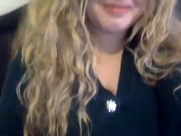 webcam girl collegecutie121 today image #1633286