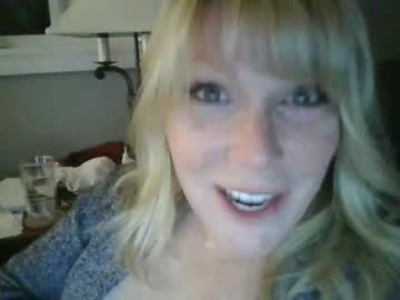 webcam girl daniluvs2 today image #974326
