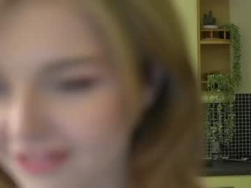 webcam girl lucydelovely today image #3379760