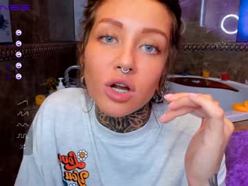 webcam girl nickyneck today image #2211172