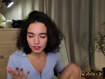 webcam girl ella_flar_ today image #3276348