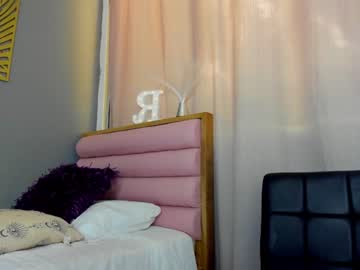 webcam girl roberta_lipa today image #2988482