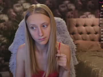 webcam girl angeellina today image #1024117
