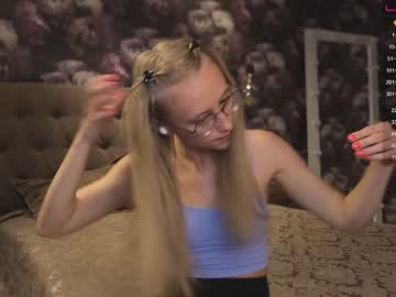 webcam girl angeellina today image #2323438