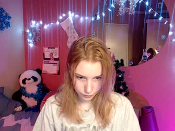 webcam girl glowing_elli today image #851933