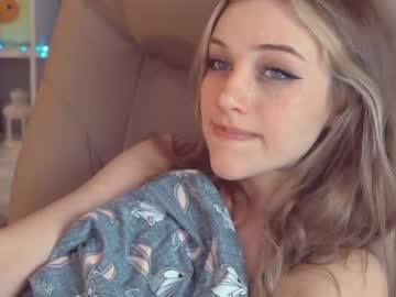 webcam girl mia_milagros today image #1254880