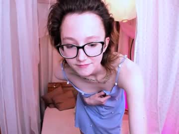 webcam girl hailiemills today image #3156717