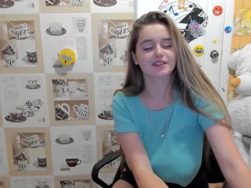 webcam girl emmika_ today image #2330690