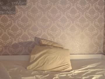webcam girl lillpio today image #1407523