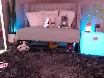 webcam girl aubrilee today image #2446346