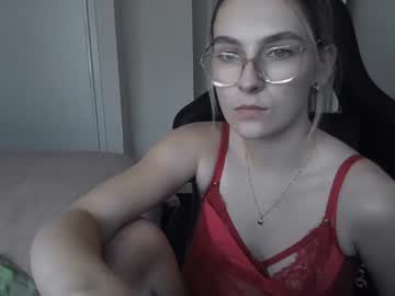 webcam girl maree_eee today image #844972