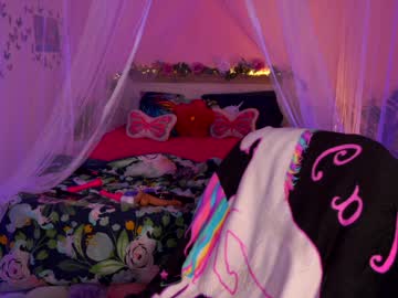webcam girl juicyandthepussyblvd today image #889375