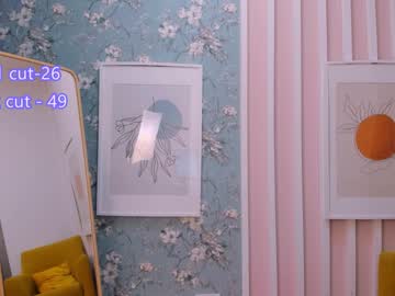 webcam girl moon__flowers today image #2665297