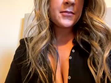 webcam girl lusciouslips09 today image #1246053